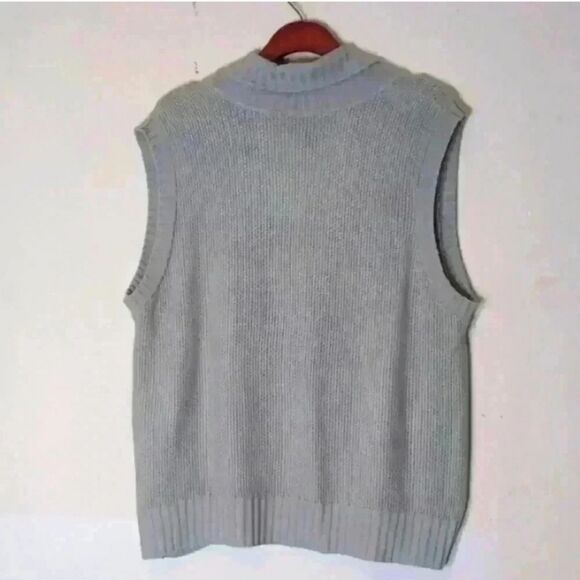 Gray Women's Sweater Vest - Picture 2 of 10